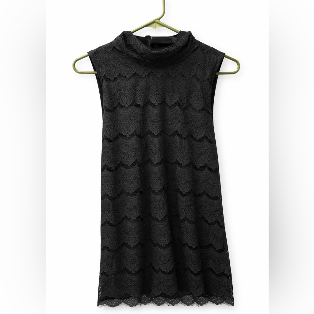 Banana Republic Navy Blue Sleeveless Lace Top, Xs